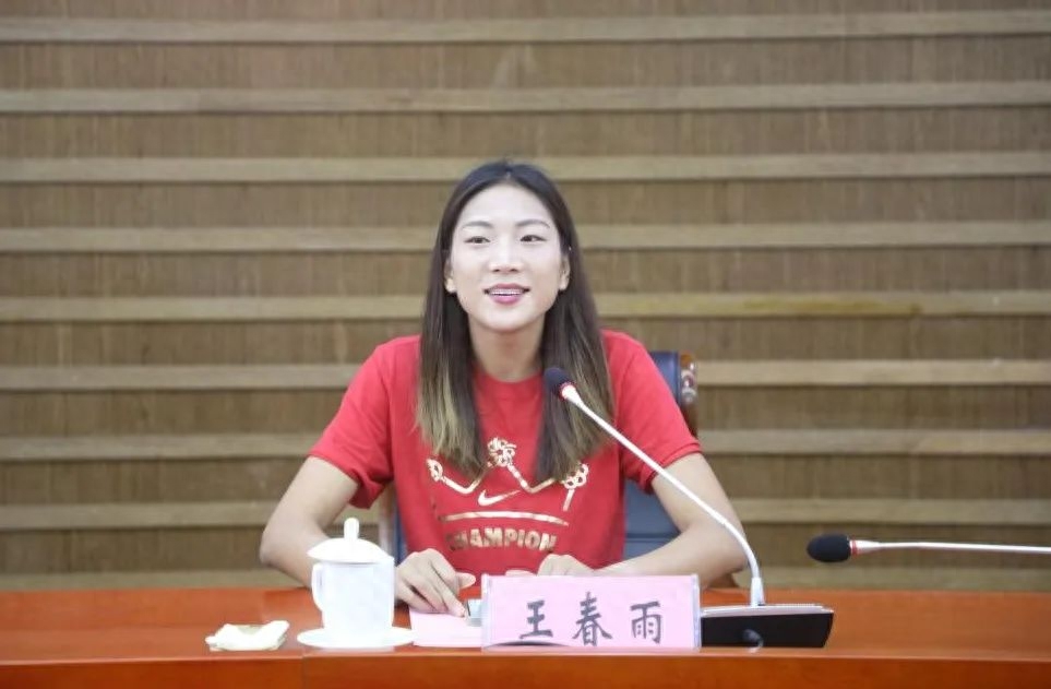 王春雨個人資料簡介,王春雨800米最好成績