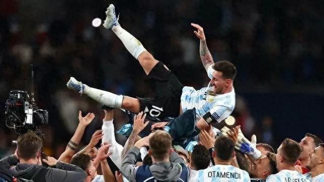  梅西多少號球衣2022世界杯,梅西個(gè)人簡介
