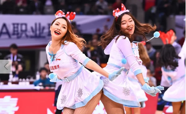 1-0！17輪不??！意甲最神奇球隊(duì)誕生：從保級(jí)到爭歐冠，他是最佳